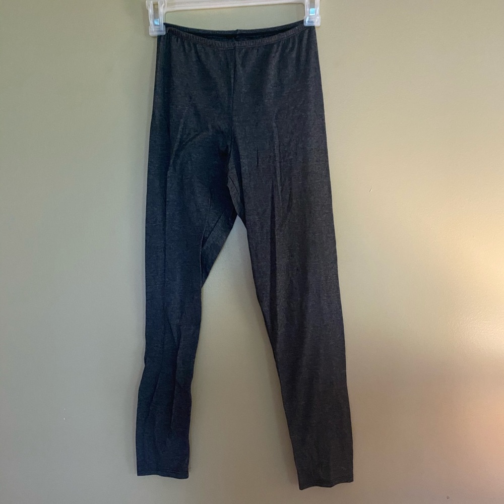 Charcoal gray leggings